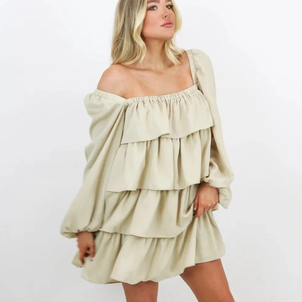 WeWoreWhat Crinkle Chiffon Crème Bruilee Tiered Mini Dress Size S